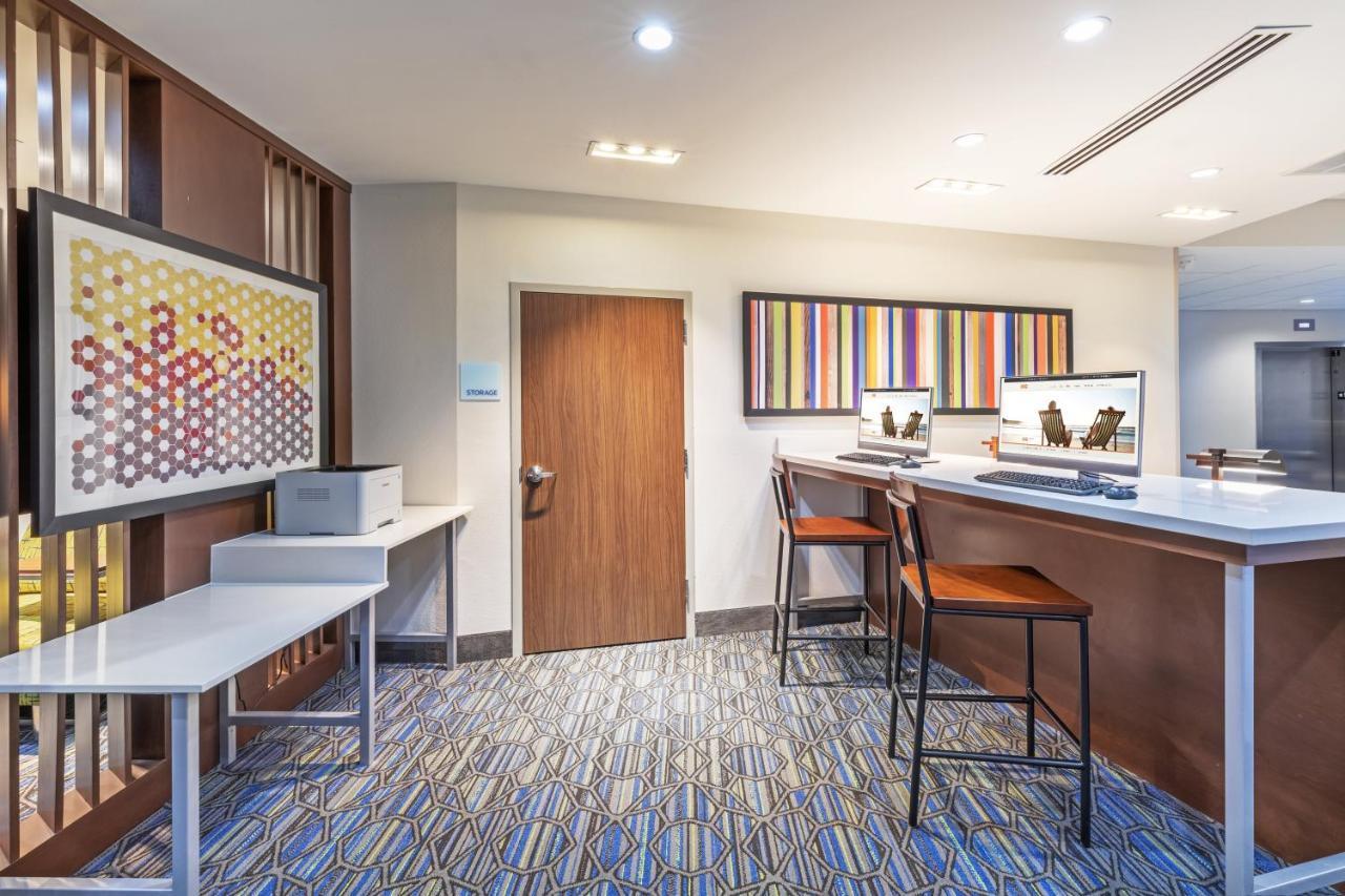 Holiday Inn Express & Suites - Parsons By Ihg Экстерьер фото