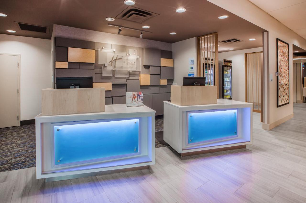 Holiday Inn Express & Suites - Parsons By Ihg Экстерьер фото